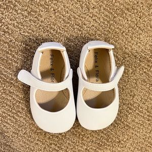 Felix and Flora White Baby Shoes, size 12-18 months